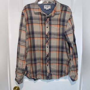 Billabong flannel shirt. Size L